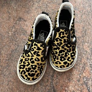 Cheetah vans, gold and black like a velvet. Size 9